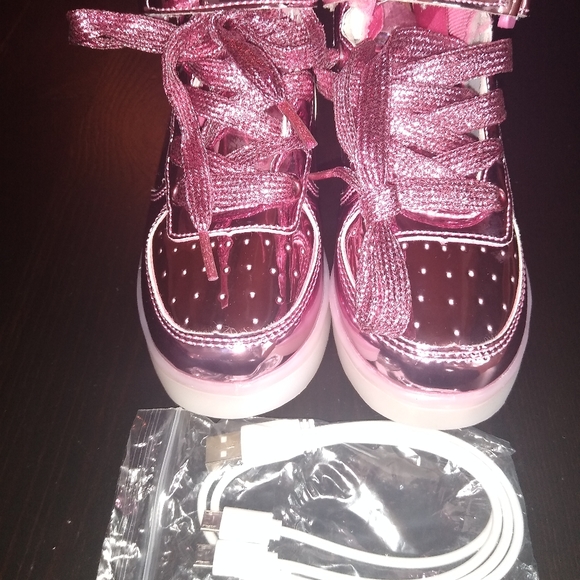 Girl's Light up shoes for kids/size 9 - Picture 5 of 7